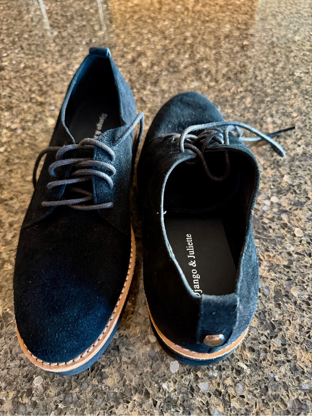 Django & Juliette size 8.5